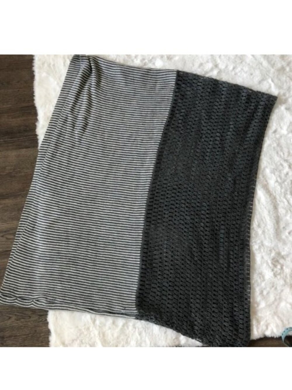 Kendall and Kylie X Pacsun | Gray Lightweight Multi Texture Infinity Scarf